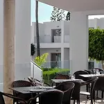 Üdülőközpont Atlantica Panthea 4*
