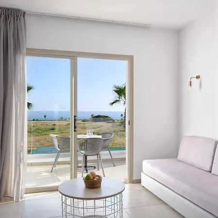Atlantica Panthea אתר נופש איה נאפה