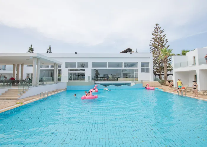 Resort Atlantica Panthea