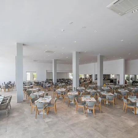 Atlantica Panthea 4* 圣纳帕